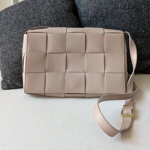Elegant Beige Woven Leather Crossbody Bag